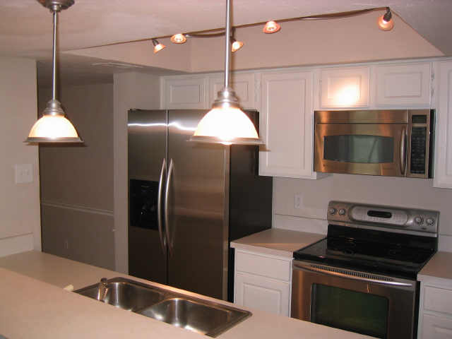 File:Atlanta Apartment Rentals.jpg