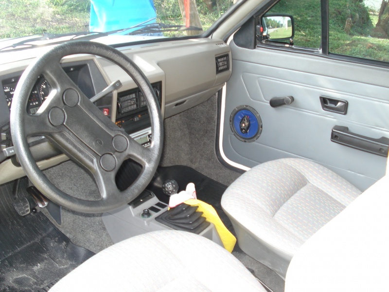 File:Gol-Interior.JPG